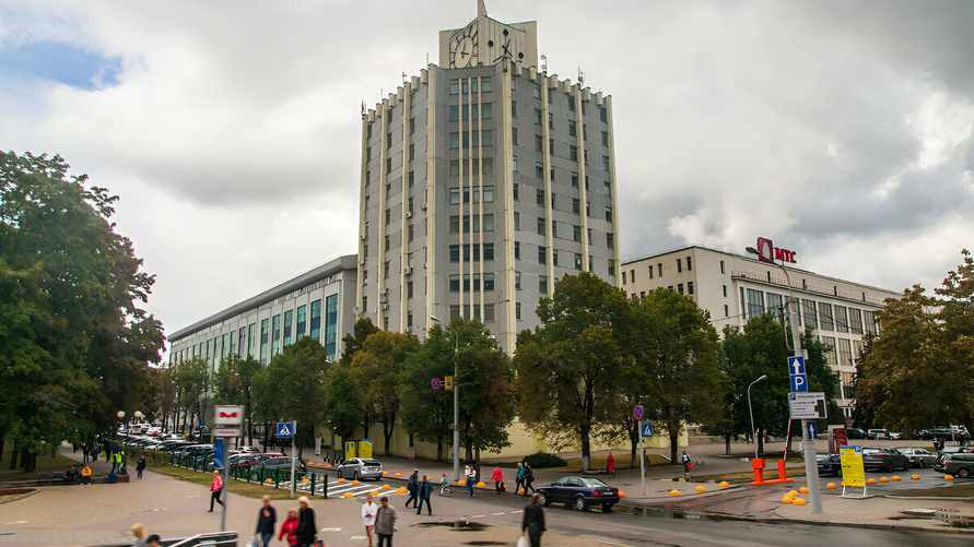 До 5000 рублей. Минский часовой завод позвал белорусов на работу. Что нужно делать?