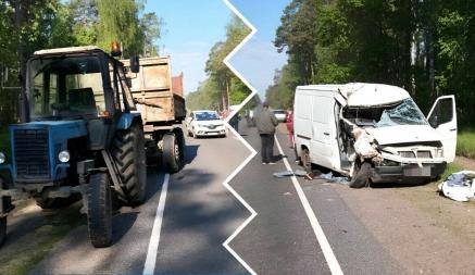 Под Рогачёвом микроавтобус врезался в трактор — 1 человек погиб