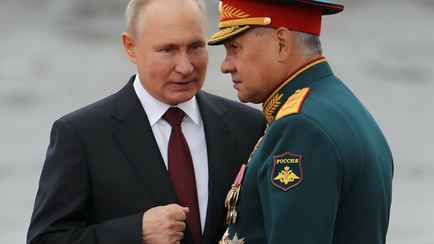 Путин предложил убрать Шойгу с поста министра обороны РФ