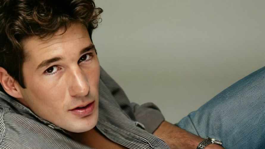 "Он даже состарился красиво" - Как изменился 74-летняя звезда "Красотки" Ричард Гир?