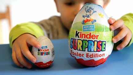 Британские эксперты обвинили Kinder Surprise и других производителей в манипуляции детьми. Это как?