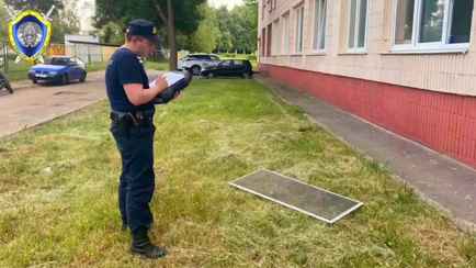 В Минске полуторогодовалая девочка выпала из окна квартиры на 11 этаже
