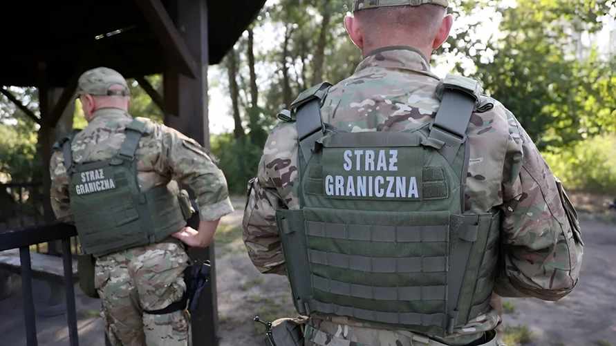 Польша решила превратить забор на границе с Беларусью в «непреодолимое препятствие». На что пообещали потратить $376 млн?