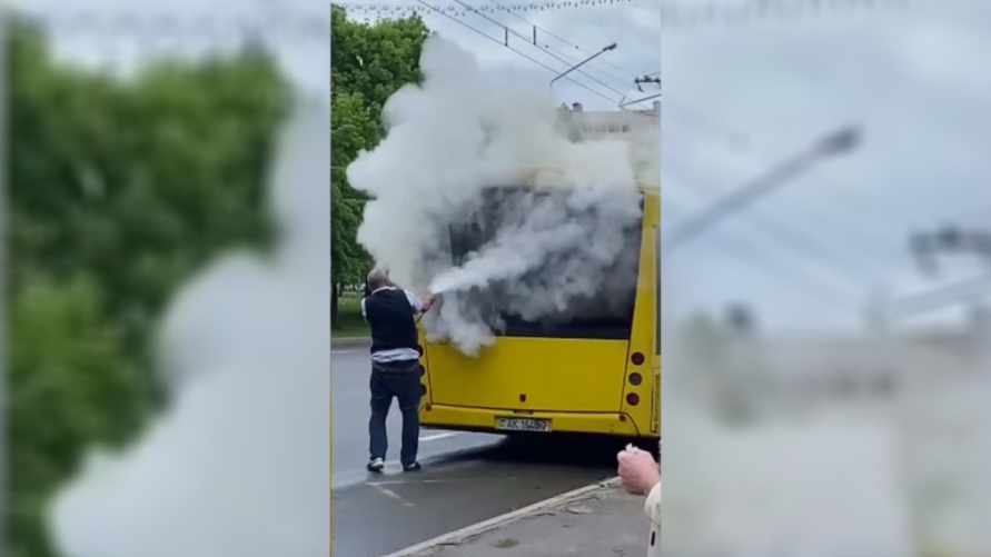 В Минске задымились два маршрутных автобуса МАЗ