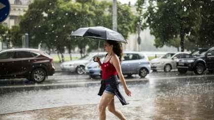 Синоптики предупредили белорусов о приближении «холодного фронта» в конце июня. Где и когда ждать дожди и грозы?