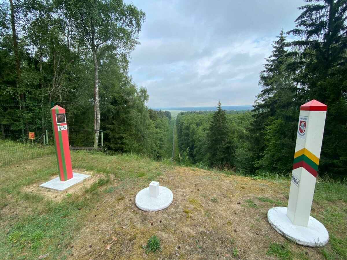 На границе Беларуси и Литвы исчезли мигранты. Что известно?