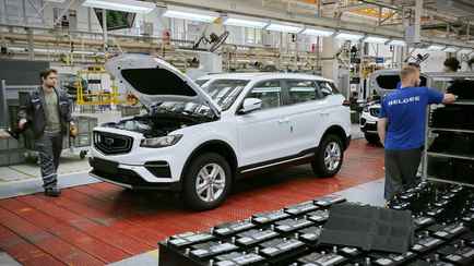 Гендиректор «БЕЛДЖИ» пообещал заменить Geely Emgrand новым седаном и «полностью разделить бренды». Когда?