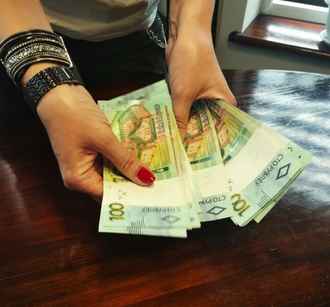 Генпрокуратура заставила банк вернуть белорусам 226 тыс. рублей переплат по кредитам