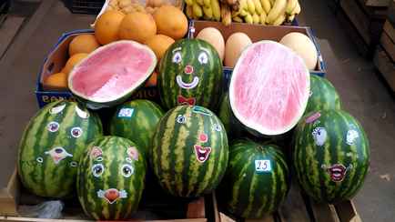 Как белорусам выбрать идеальный арбуз в июне? Эксперты рассказали, можно ли их покупать так рано