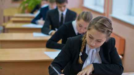 «Ноль баллов получили 64 человека» — Иванец рассказал о результатах первого ЦЭ. Где их смотреть?