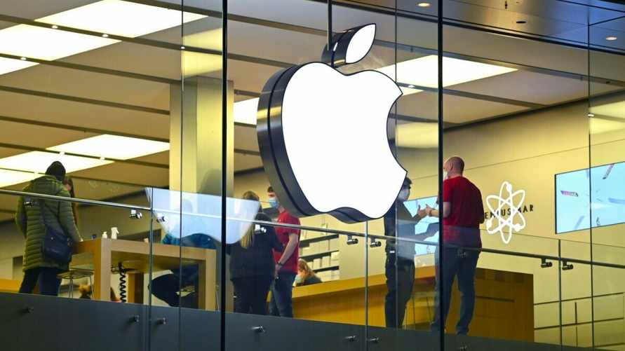 Евросоюз пригрозил Apple и Google миллиардными штрафами. За что?