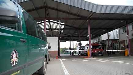 Таможня Литвы смягчила ограничения на ввоз продуктов из Беларуси. Что не придётся выбрасывать на границе?