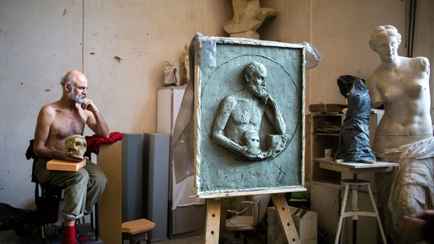 В Гродно опубликовали вакансию «живой модели». Сколько пообещали заплатить за час?