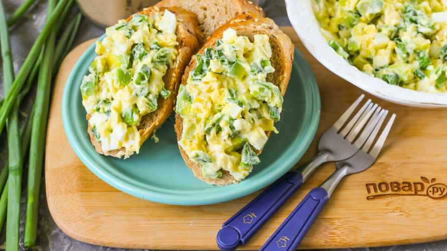 Смешайте яйцо с этими 3 ингредиентами - вы больше не захотите делать бутерброд с маслом