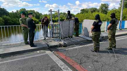 «Проблем с законом нет» — ГПК сообщил о возвращении в Беларусь мужчины, из-за которого закрывали движение на границе