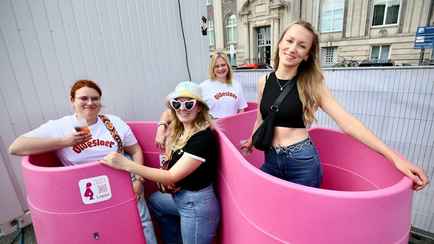 На улицах Германии установили писсуары для женщин. Посмотрите, нужны ли такие в Беларуси?