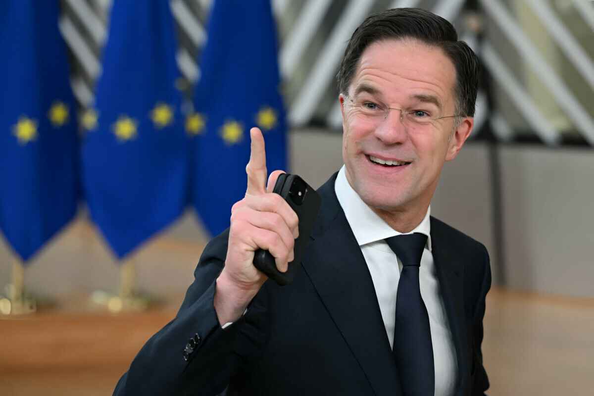 В НАТО определились со следующим генсеком. Кто сменит Столтенберга?