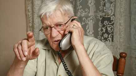 «Белтелеком» разрешил бесплатные звонки 10 категориям белорусов на 5 дней. А за границу можно?