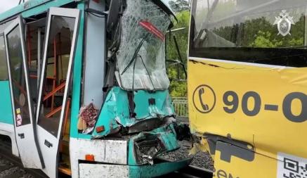 В России у белорусского трамвая отказали тормоза — пассажиры на ходу вылетали из салона