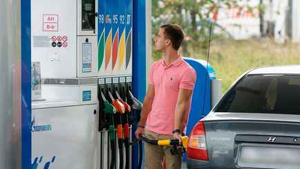 Сколько будет стоить литр бензина в Беларуси с 11 июня? «Белнефтехим» озвучил новые цены