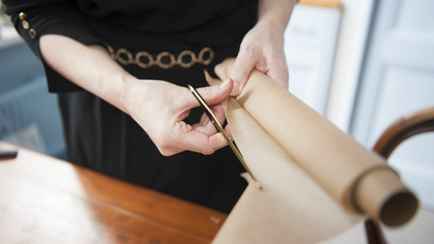 Зачем использовать бумагу для выпечки в ванной? С этим методом вы забудете про тряпки и чистящие средства