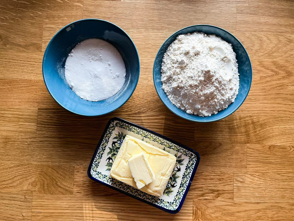 Как приготовить сдобное печенье из 3 ингредиентов? Этот простой рецепт спасёт перед приходом гостей