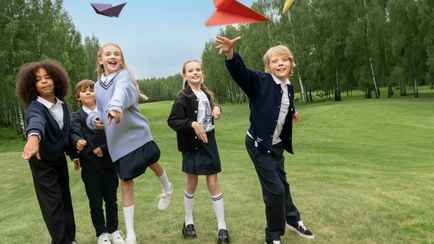 От 14 рублей. Mark Formelle выпустил новую форму для белорусских школьников. Что за одежда из рибаны?