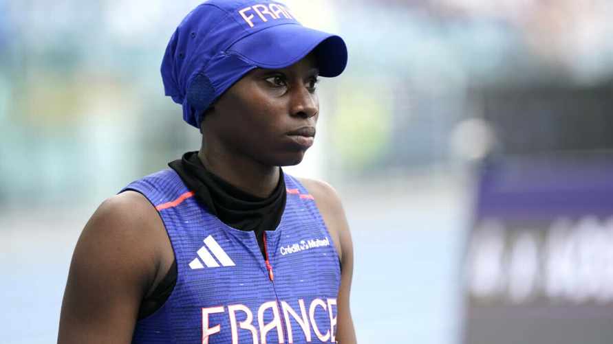 Французы запретили участвовать в Олимпиаде своей же спортсменке. Причиной стал головной убор