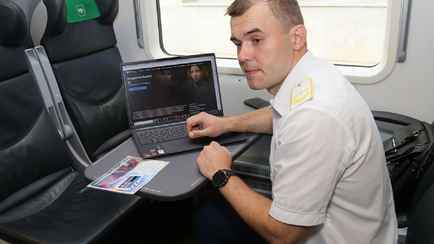 Пассажирам БелЖД предложили смотреть в поездах «лучшие белорусские фильмы». Как это работает и что обещали показать?