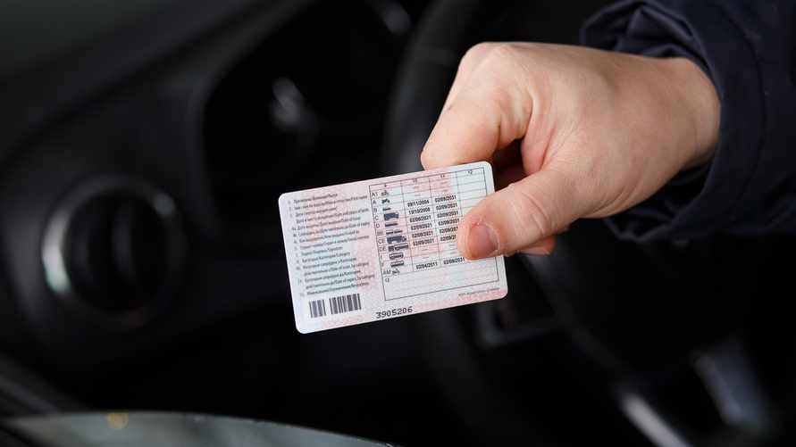 В Беларуси вступили в силу поправки в закон о дорожном движении. Что изменилось для водителей?