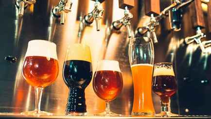 Белорусским кафе разрешили делать собственные алкогольные напитки. Это как?