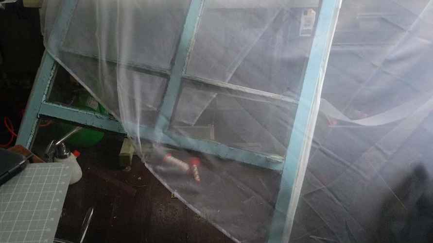 Выпавшее окно в мастерской Ивана и Марины