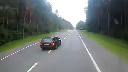 Под Могилёвом лоб в лоб врезались две легковушки — двое погибли, в том числе и ребёнок