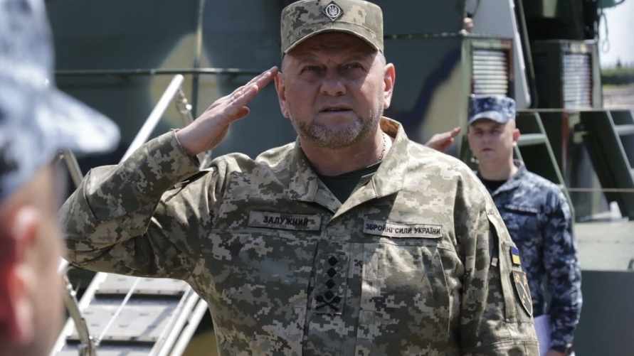 Экс-глава Генштаба Залужный покинул Украину