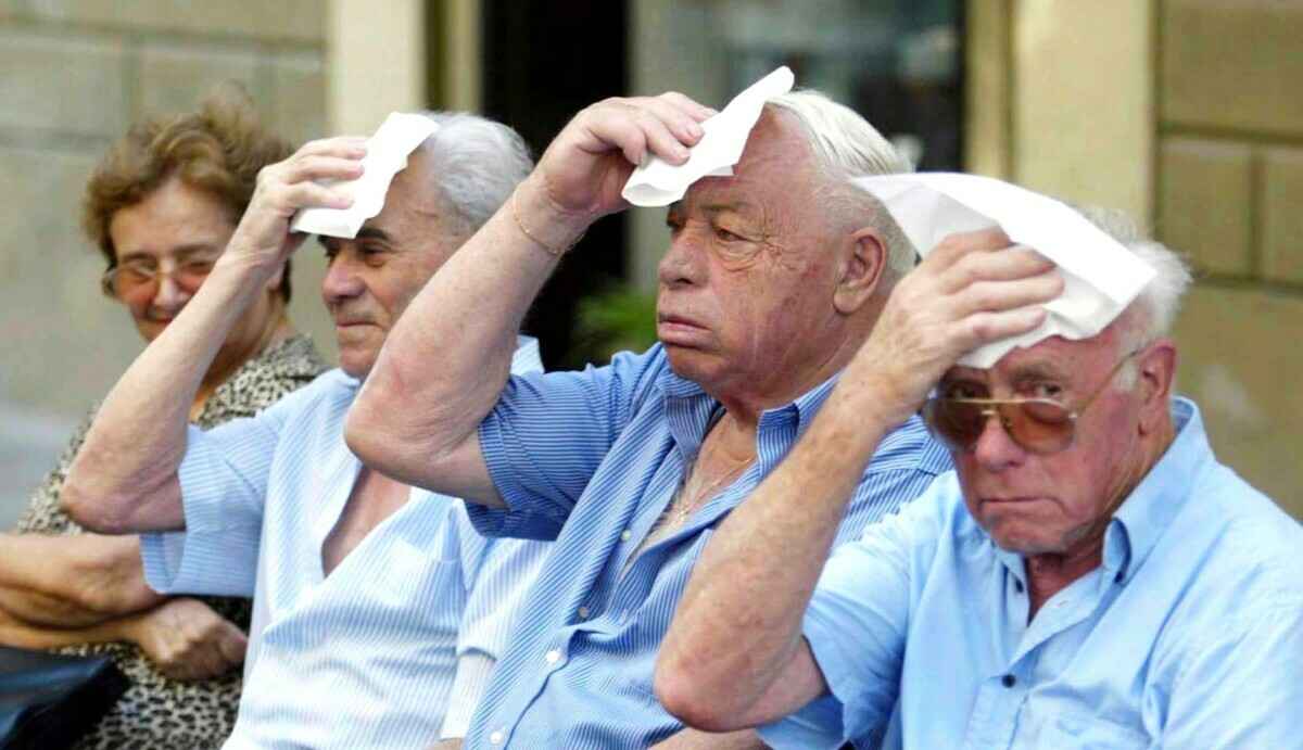 "В субботу будет ещё хуже" — Синоптики рассказали, где в Беларуси "холодный фронт" принесёт "хорошие ливни". А что с жарой?