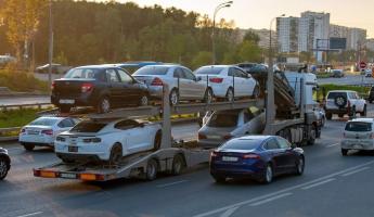 Казахстан предложил запретить ввоз в Беларусь автомобилей старше семи лет