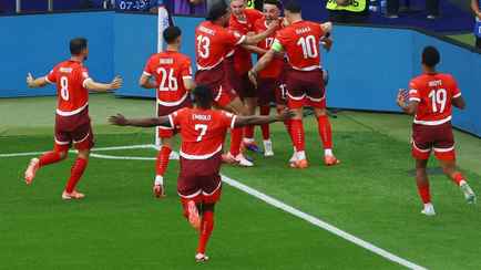 «Белтелеком» предложил белорусам смотреть четвертьфинал ЧЕ по футболу-2024 прямо на телефонах. Сколько стоит удовольствие?