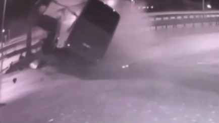 В Сети появилось видео ДТП с автобусом с белорусскими туристами в Турции