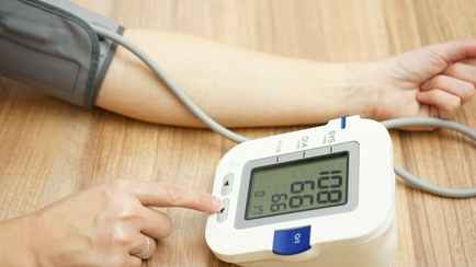 На какой руке нужно мерять давление? Почти все белорусы допускают ошибку