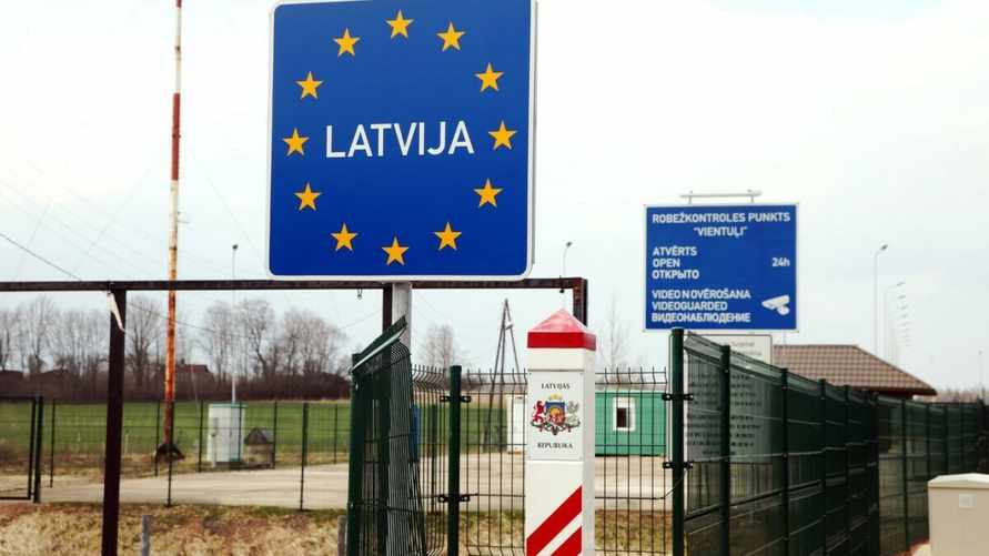 Латвия запретила въезд всем белорусским автомобилям