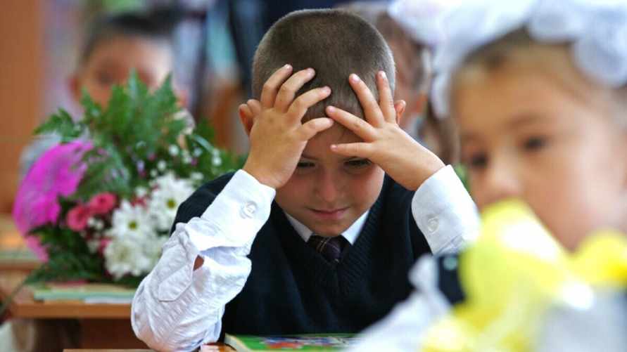 Минобразования Беларуси обязало по-новому учить первоклашек "распознаванию эмоций" и названию пальцев