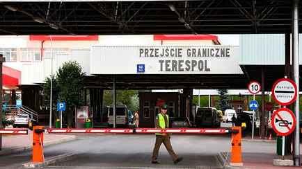 Польша запретила ввозить алкоголь, сигареты и въезжать на авто по доверенности? Белорусы пожаловались на ограничения