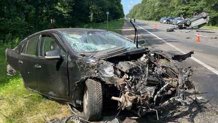 Под Гомелем Geely влетел лоб в лоб в Ford – 5 человек в больнице