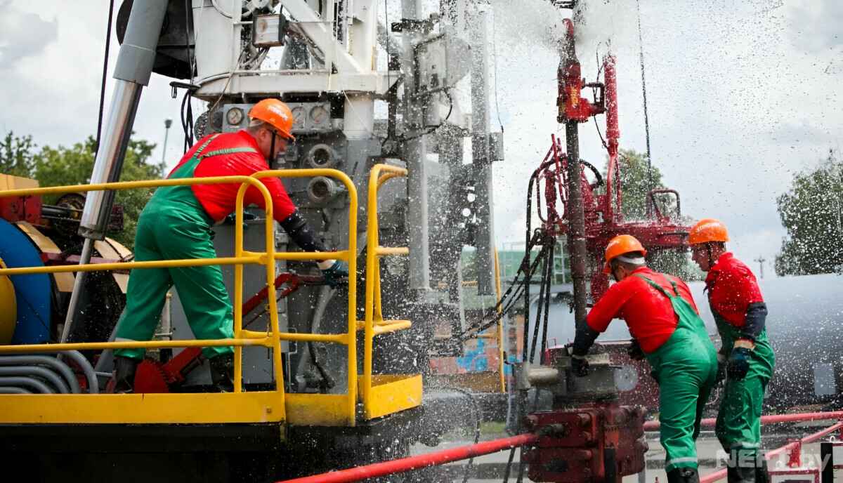 Зарплата от 4800 рублей. "Белоруснефть" предложила 4 вакансии с 2-разовым питанием. Кому компенсируют жильё?