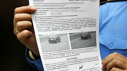 «Не остаётся денег на жизнь» — Адвокат рассказала, сколько могут принудительно списать с карт белорусов в счёт уплаты штрафа