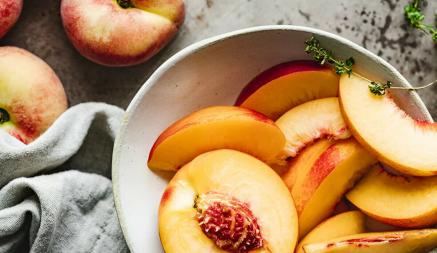 Сколько персиков в день можно есть белорусам? Диетологи назвали точное количество