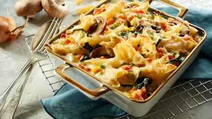 Остались макароны после ужина? Добавив два ингредиента, вы получите сытный завтрак на всю семью