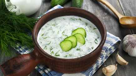 Вкуснее, чем холодник? Этот быстрый огуречный суп станет спасением в жару