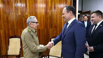 Головченко неожиданно встретился с Кастро