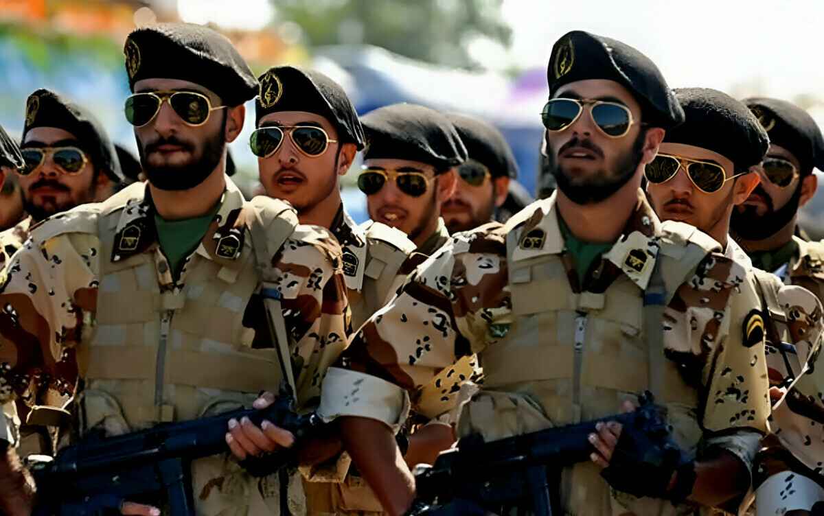 Стражи исламской революции в Иране пообещали "болезненный" ответ Израилю на удар по Тегерану